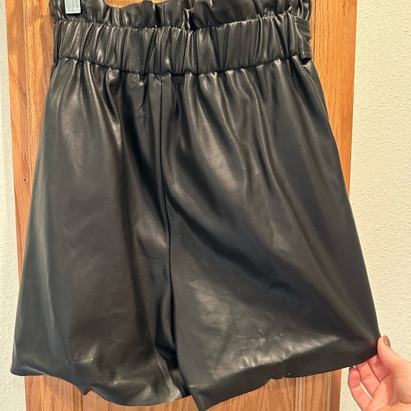 Pleather Paper Bag Shorts - Picture 3 of 4